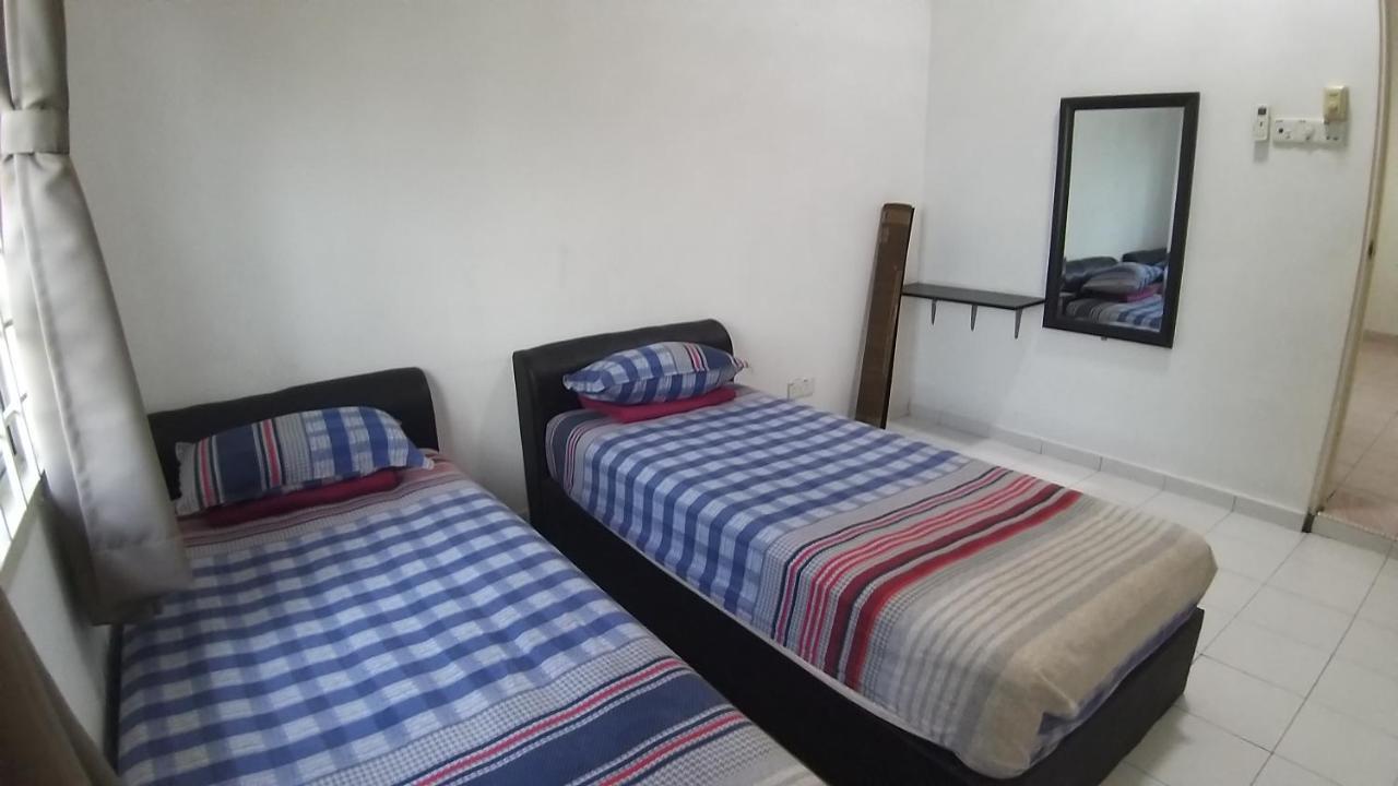 Seri Dusun Sepang Homestay & Event Space Esterno foto