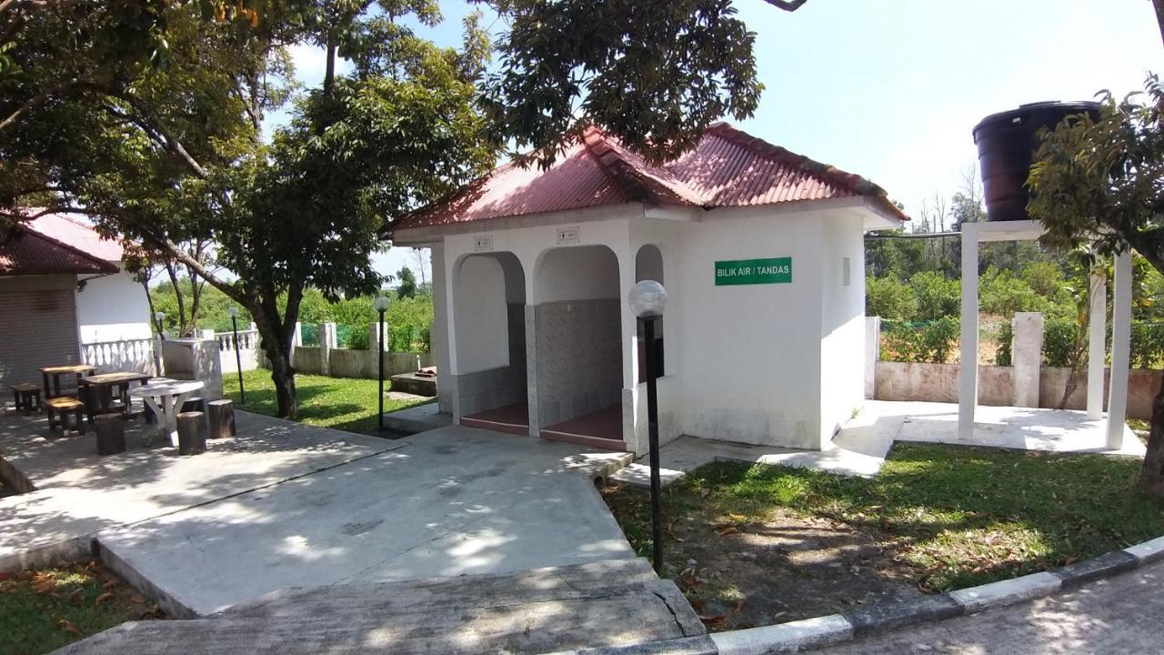 Seri Dusun Sepang Homestay & Event Space Esterno foto