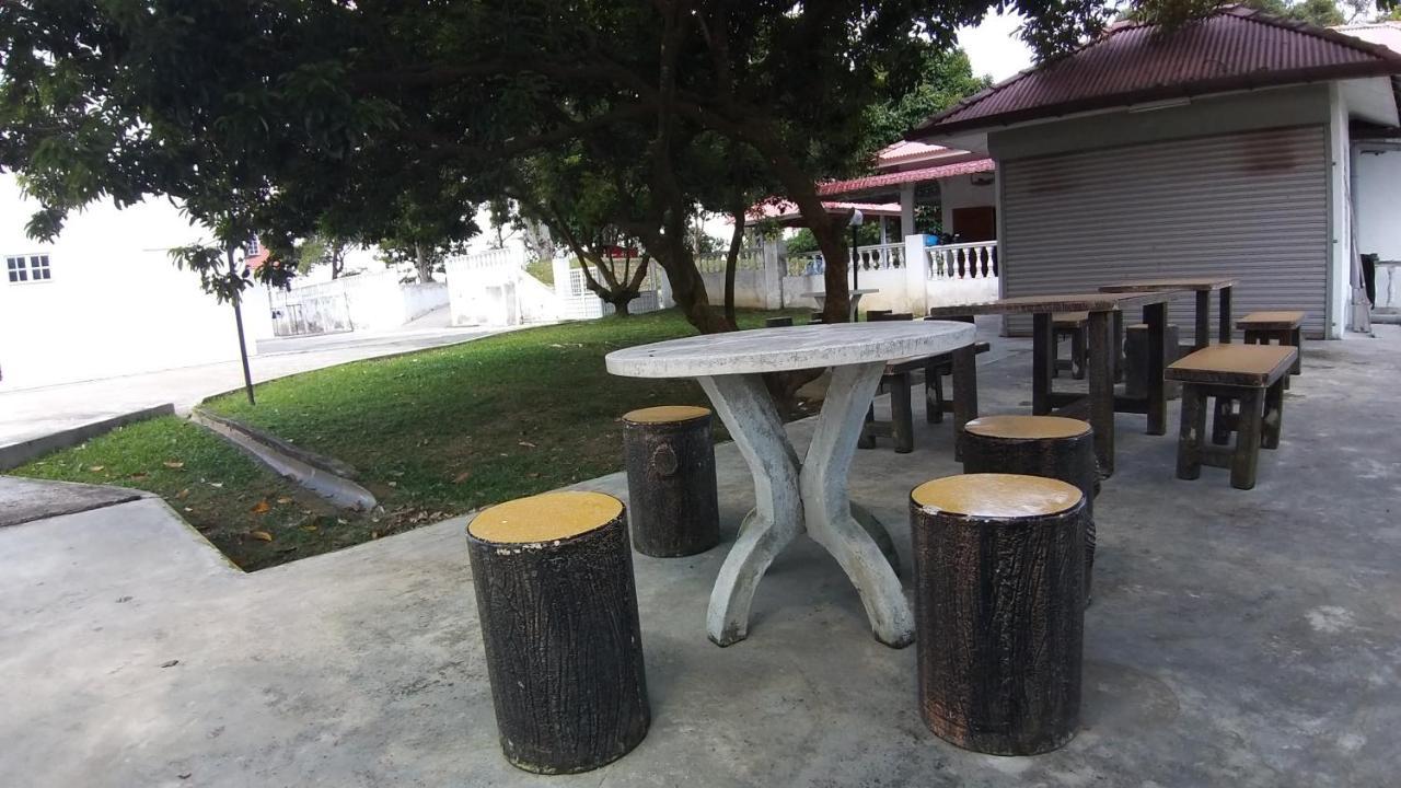 Seri Dusun Sepang Homestay & Event Space Esterno foto