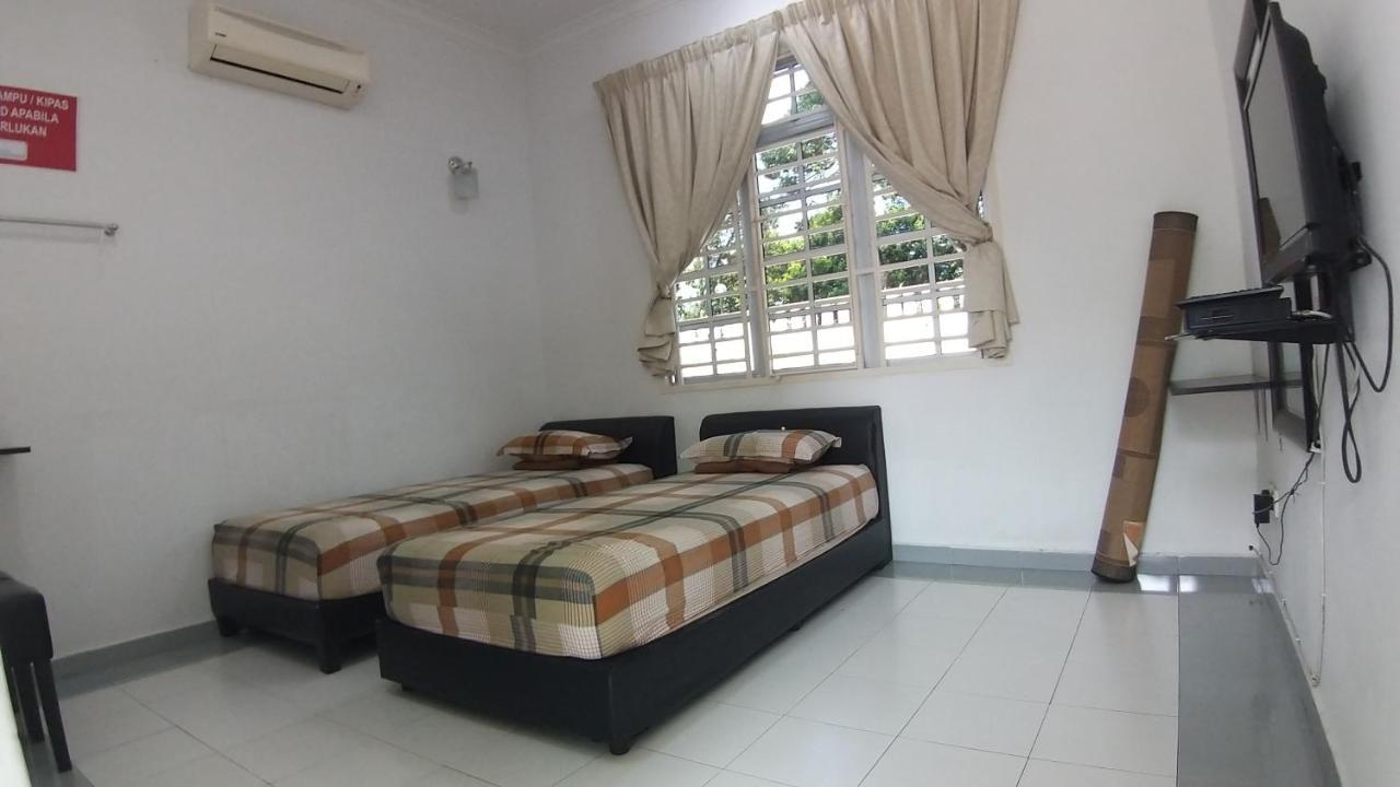 Seri Dusun Sepang Homestay & Event Space Esterno foto