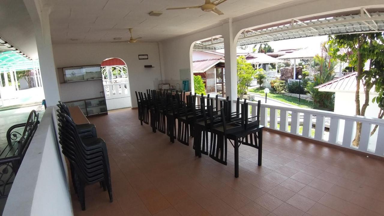 Seri Dusun Sepang Homestay & Event Space Esterno foto