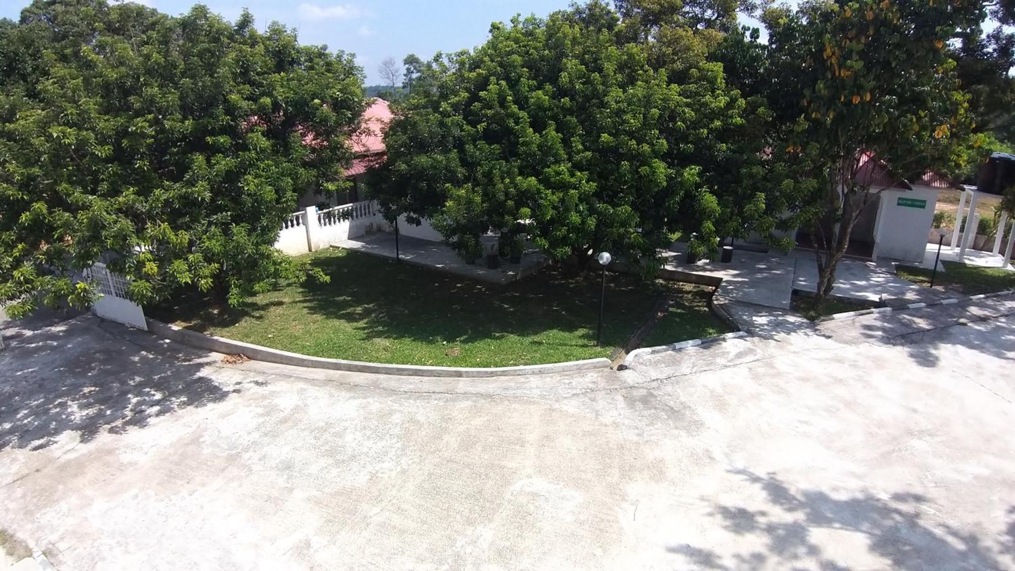Seri Dusun Sepang Homestay & Event Space Esterno foto