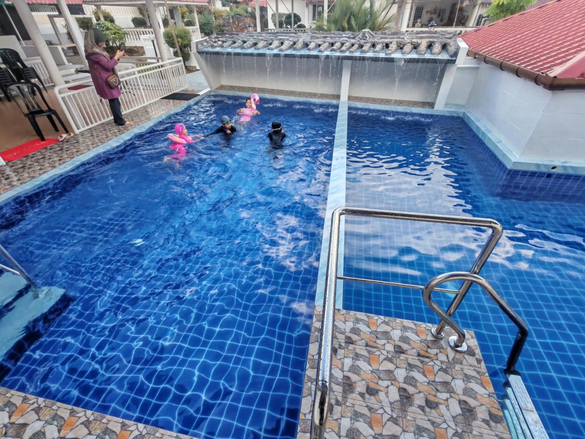 Seri Dusun Sepang Homestay & Event Space Esterno foto